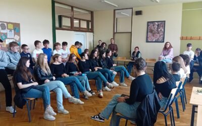 Dan otvorenih vrata u Srednjoj školi Isidora Kršnjavoga: Održana debata na temu “Povezuje li nas internet ili nas razdvaja?”